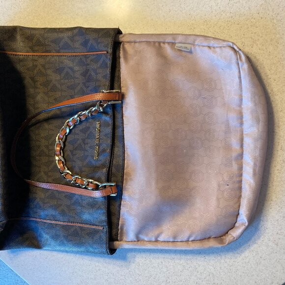 Michael Kors Harper Tote with Drop Chain VGUC - Picture 6 of 16